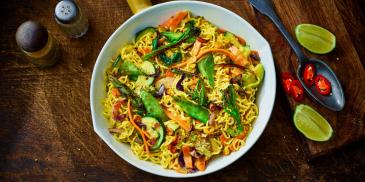 https://www.maggi.co.uk/sites/default/files/styles/ln_search_recipe_resultdesktop/public/srh_recipes/d148f29f11b849495fc0dea75d7f2ddf.jpg?h=67eabc4d&itok=WaWAKEf2